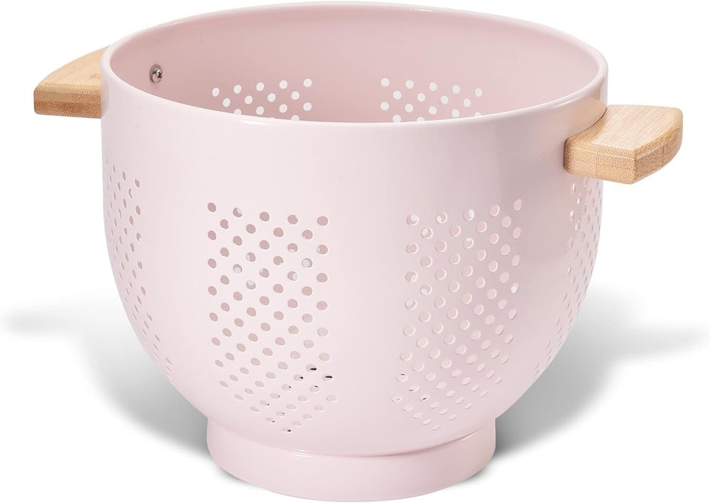 Chic 5.5 Quart Pink Kitchen Colander with Stable Base - Perfect for Draining