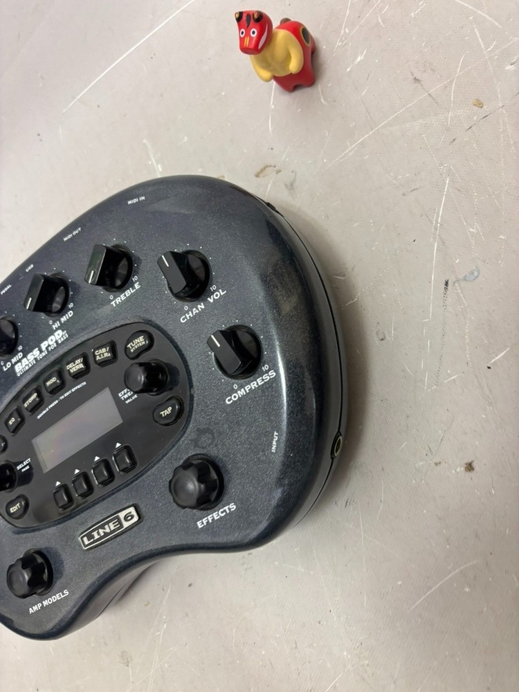 Line 6 Bass PODxt Bass Amp Modeler Multi Effects Processor Tested