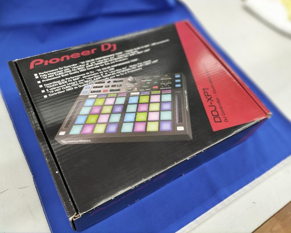Pioneer DDJ-XP1 DJ Performance Pad Controller MIDI USB Compatible New
