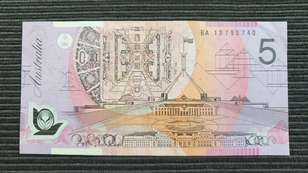 AUSTRALIA $5 2013 FIRST PREFIX Banknote BA13 795740