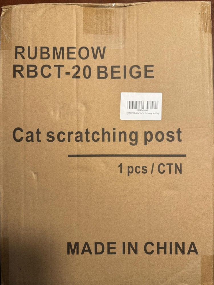 New cat scratching post bed
