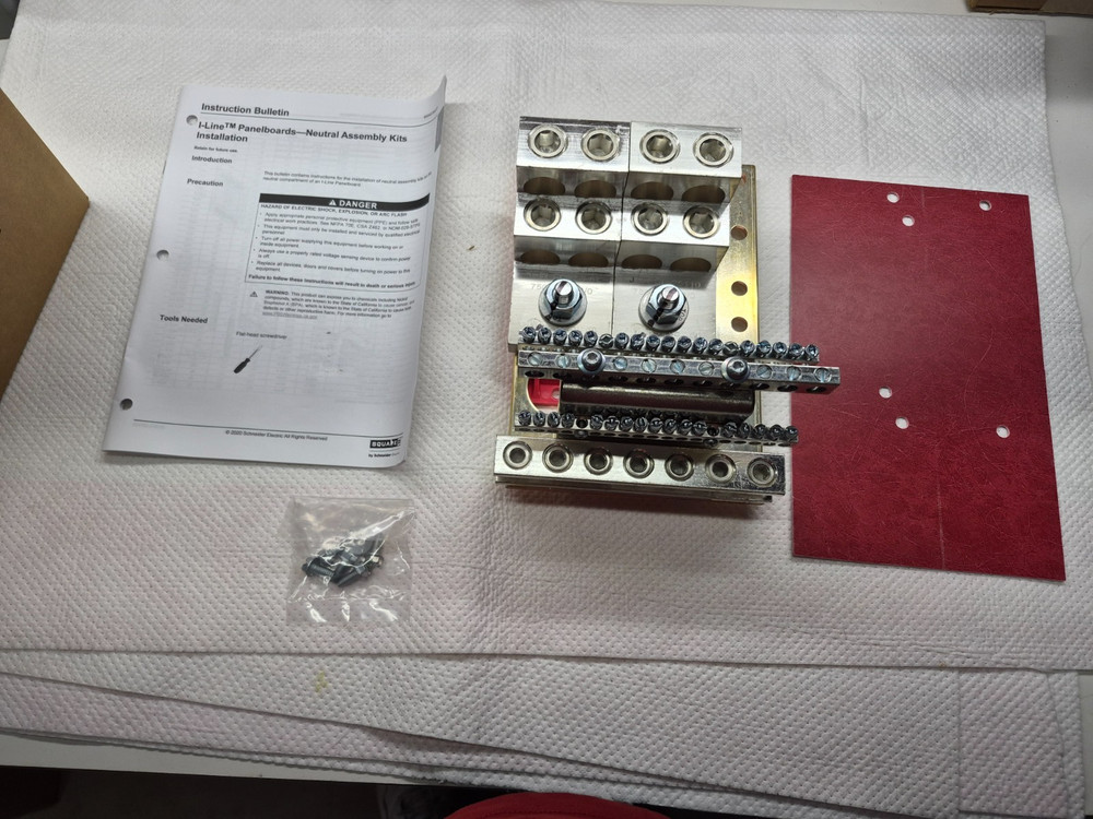 SCHNEIDER / SQUARE D HCWM12SN Solid Neutral Kit for I-Line Panelboards