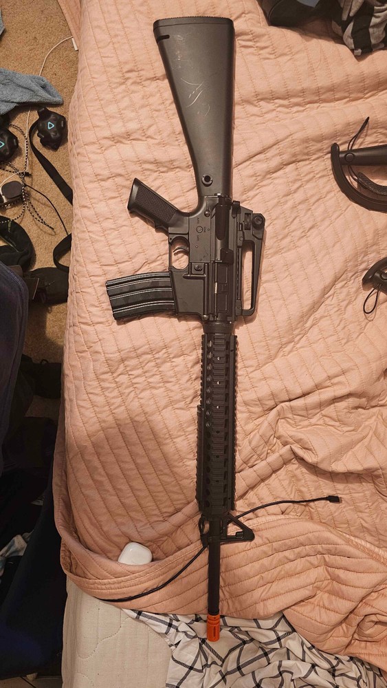 Lancer tactical m16 airsoft gun .2 mm