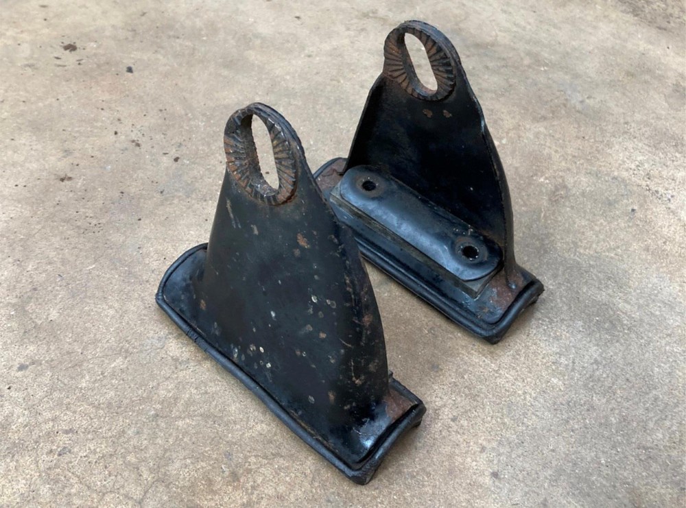 BMW Slash 2 Rabbit Ears (Headlight Holders)