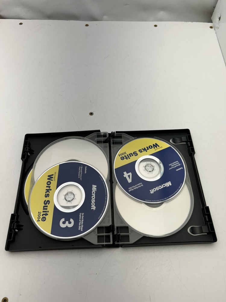 Microsoft Works Suite 2004 PC Software 5 disc and Key