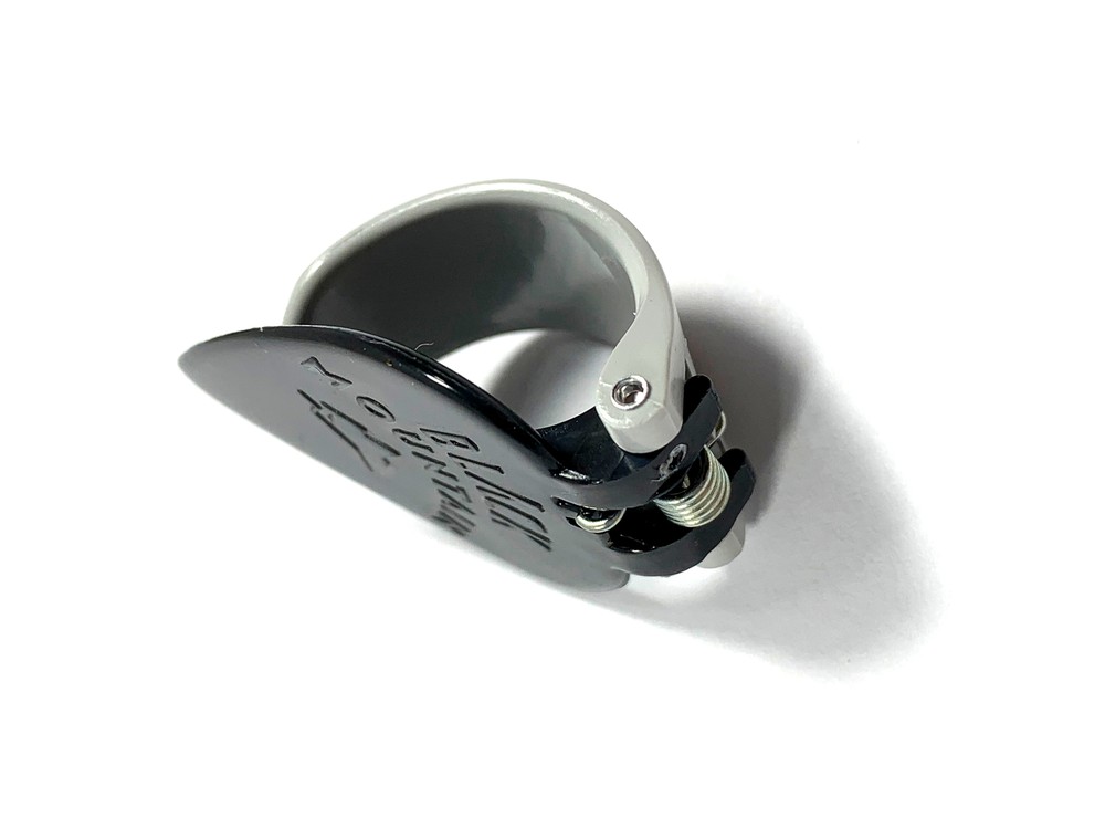 Black Mountain Thumb Pick - Three Picks Spring Fit Medium Thumb Flat Pick