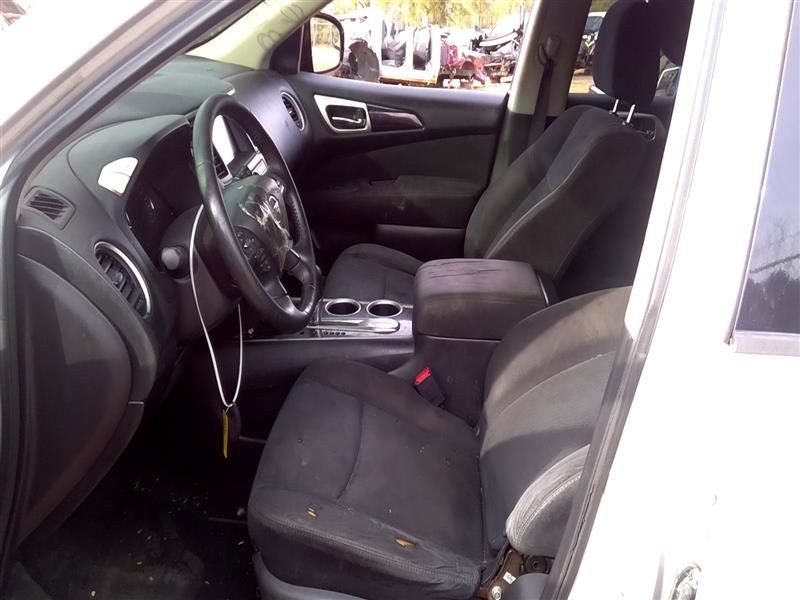 PATHFINDR 2013 High Mounted Stop Light 1044516601