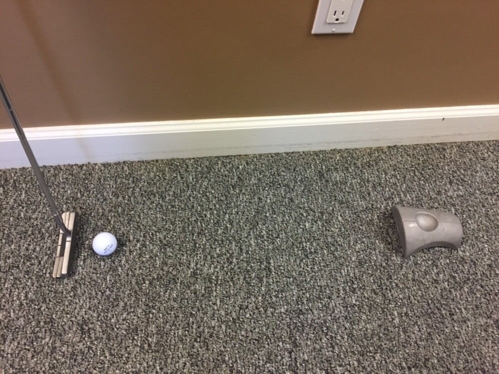 The Scuffty engineered rebounding putting trainer - Makes good putting automatic