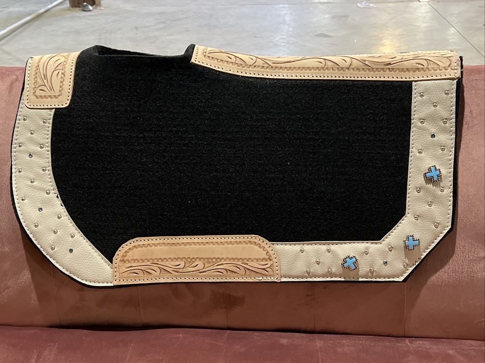Leather & Felt Saddle Pad ~ 26.5” x ~26”