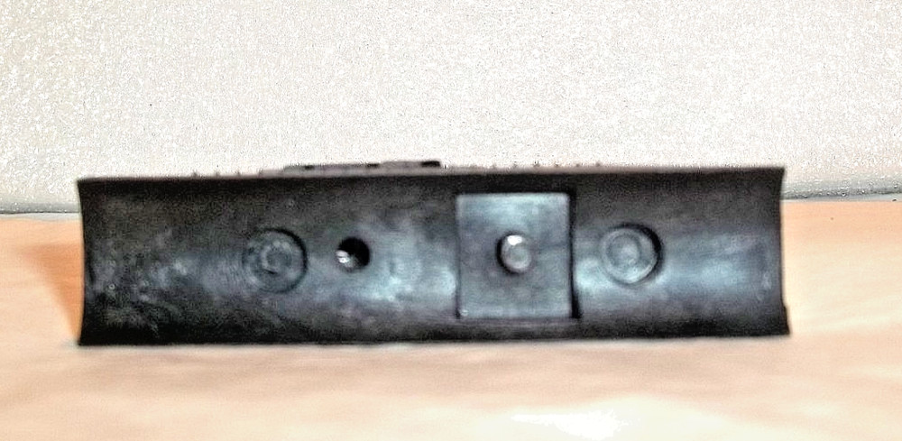 TRADITIONS LIGHTNING 50 CAL MUZZLELOADING RIFLE FIBER OPTIC SIGHT SET & SCREWS