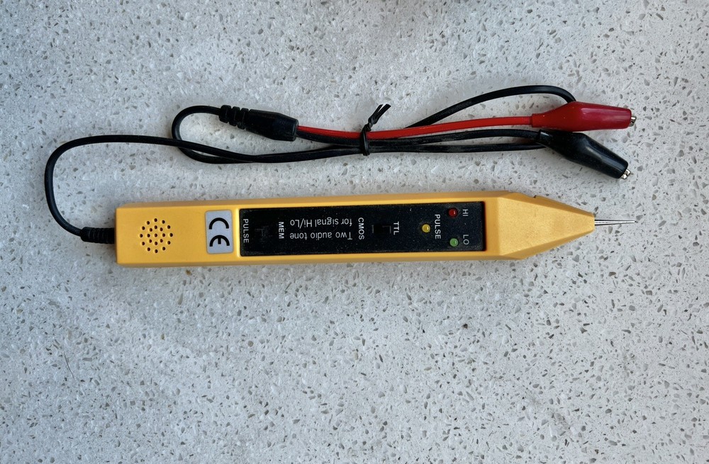 K & H LP-3500 Logic Probe Tool With Case