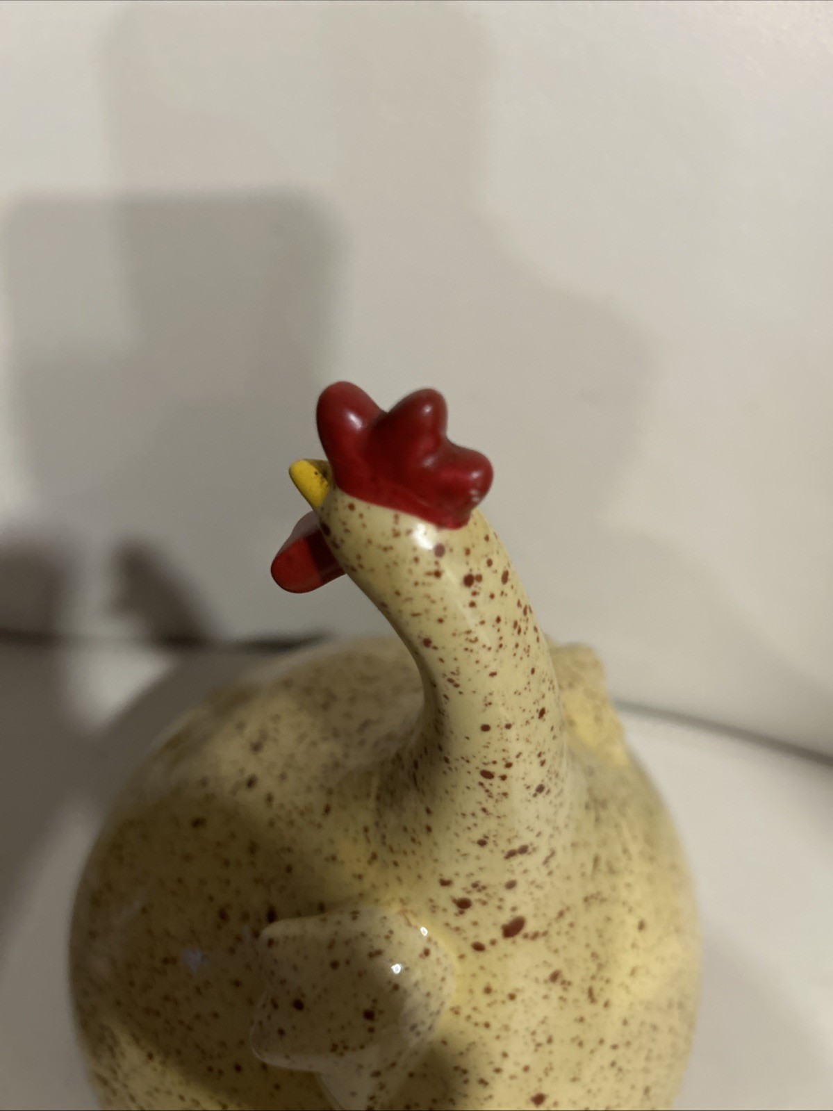 VINTAGE CERAMIC HEN FIGURINE FROM THE " LES POULES" COLLECTION