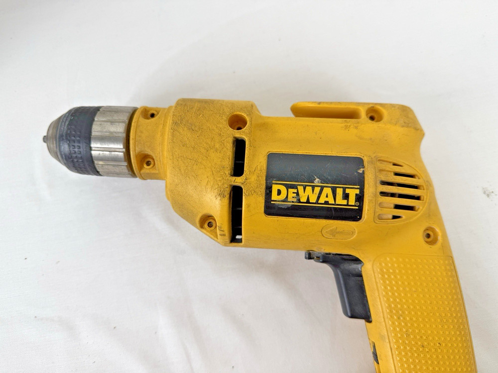 DeWalt DW106 3/8” Corded Variable Speed Drill Great Condition