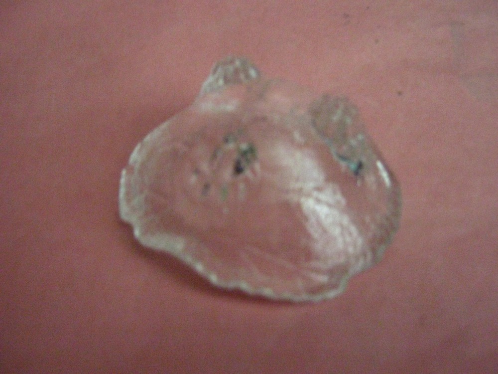 CLEAR LEAF SHAPED CRYSTAL FOOTED OPEN SALT CELLAR