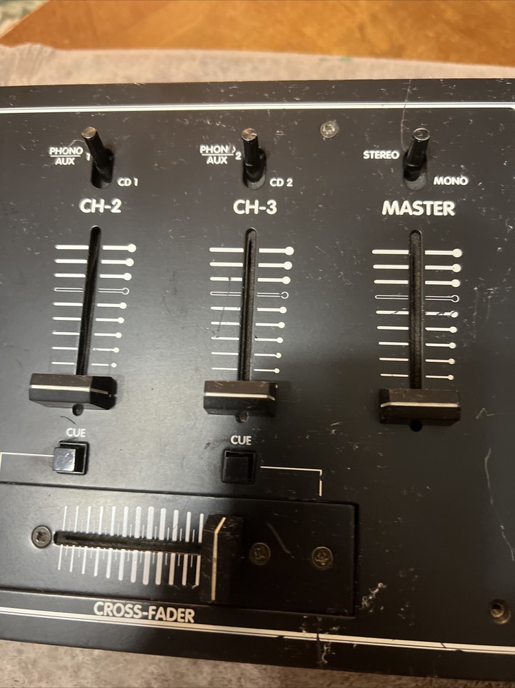 Numark DM1090X Preamp Mixer