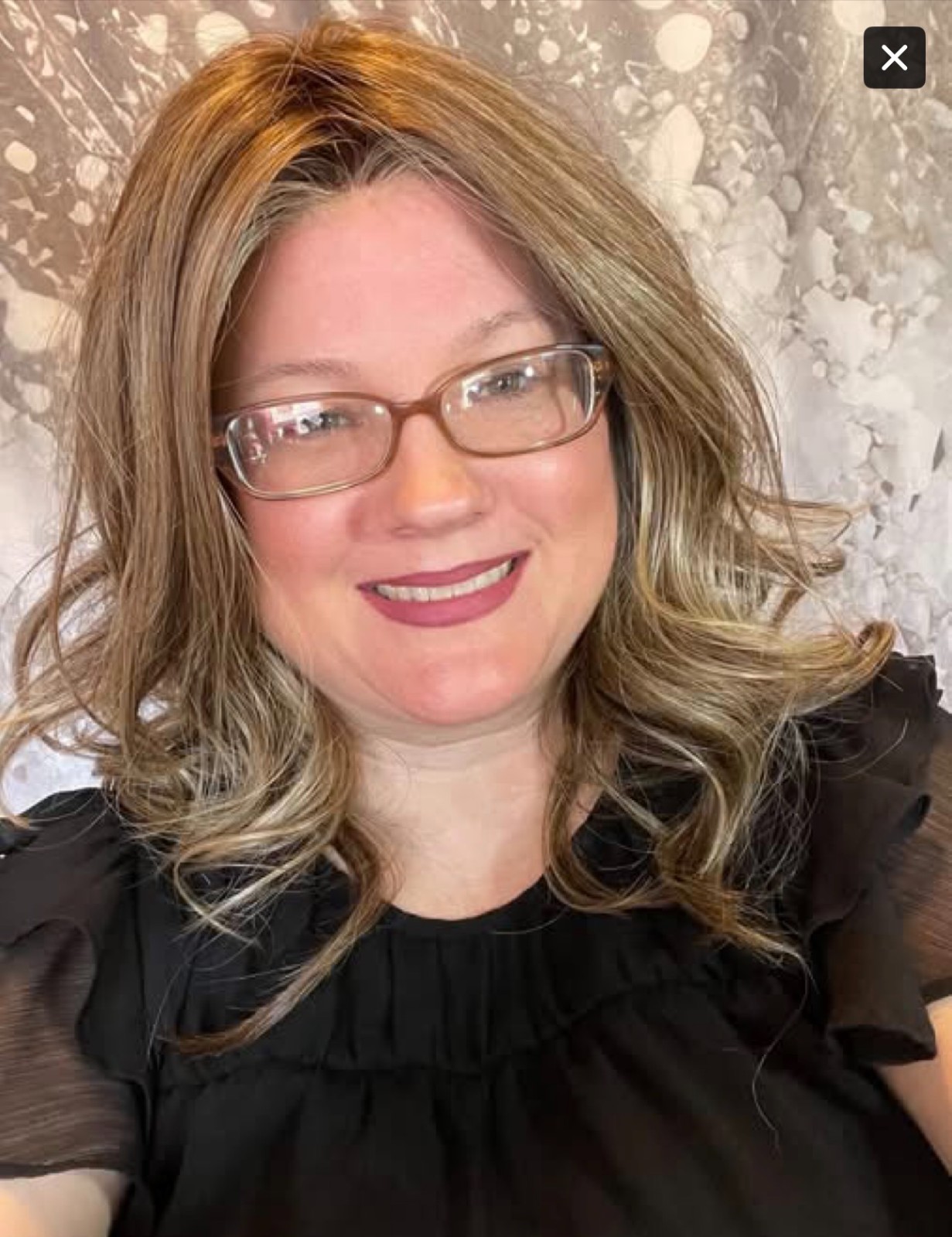 Long Brown (with Blond Highlights) Luxury Heat Friendly Wig