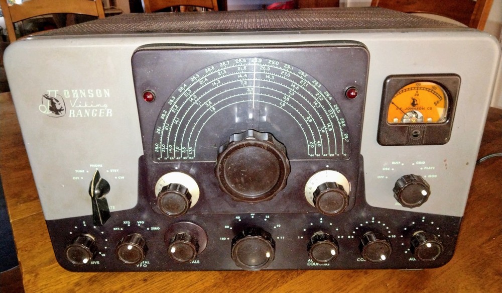 JOHNSON VIKING RANGER TRANSMITTER - FULLY FUNCTIONAL - SN:60853