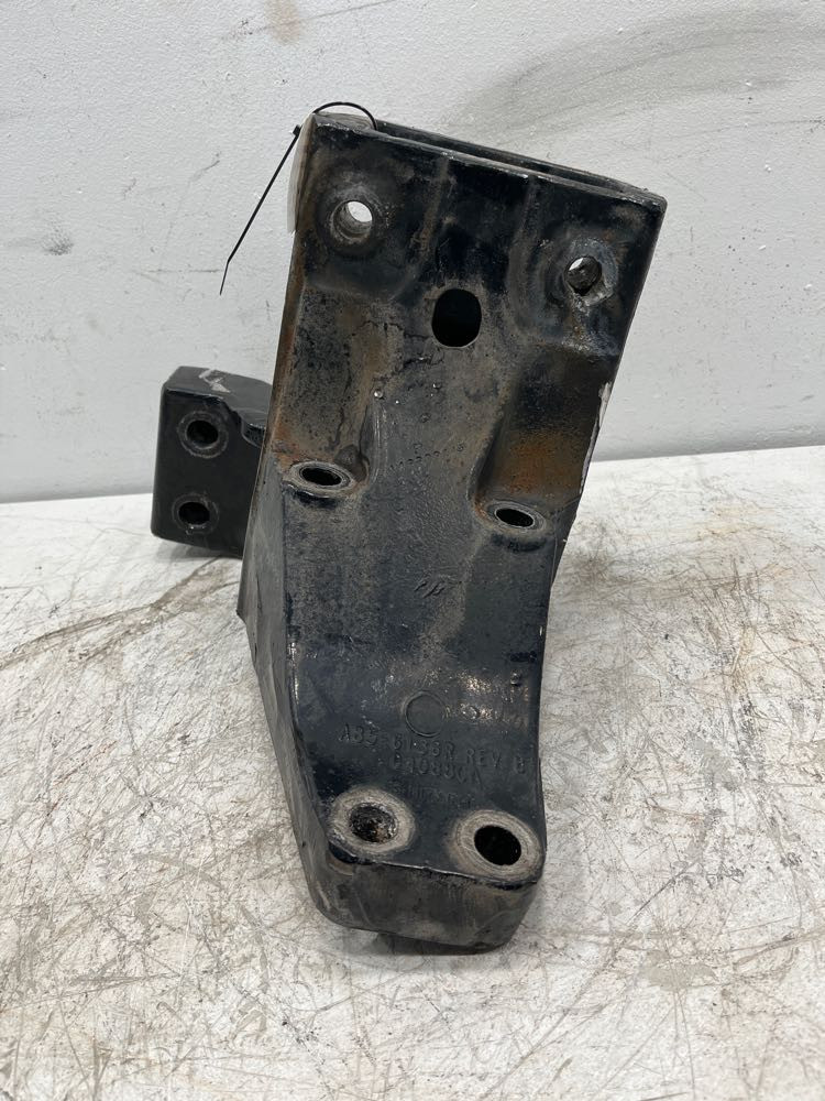 Peterbilt Cab Mount A856136R (630-10782)