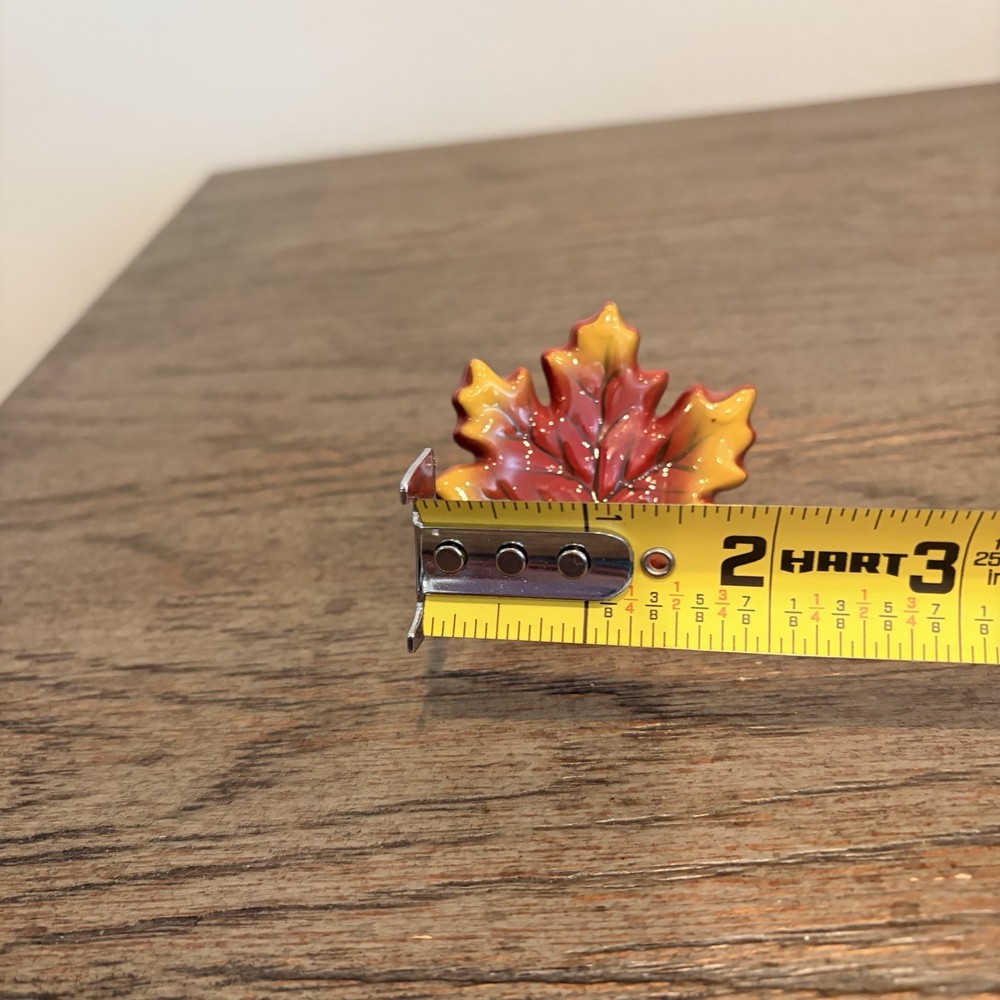 NWOT Nora Fleming Mini Falling For You Maple Leaf Plate Decor