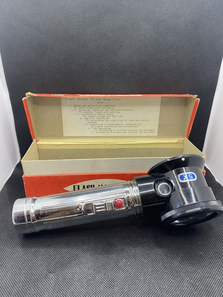 . Flash Magnifier 5X Light House