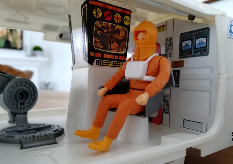SPACE 1999 EAGLE ONE 1 MATTEL* MISSING BULKHEADS REPLACEMENT INSERTS 2 HEADS*