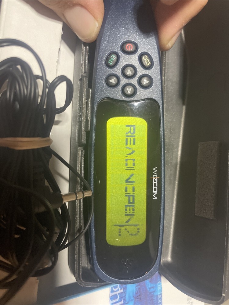 Wizcom READING PEN 2 Portable Personal Reading Assistant & Case Read description