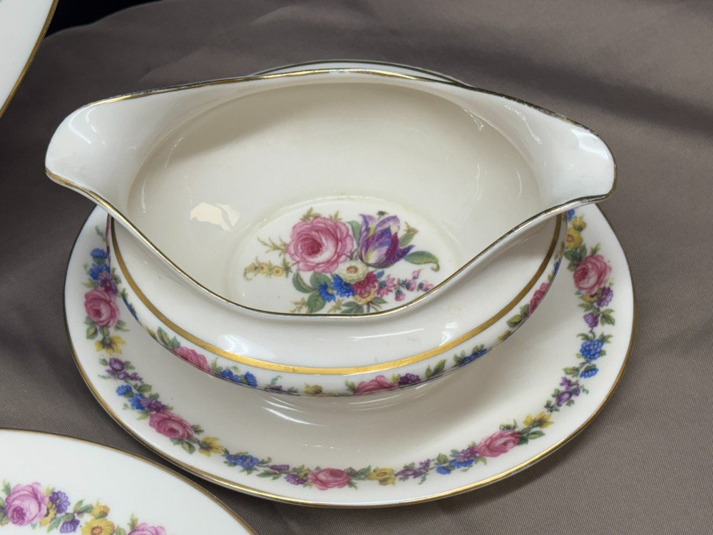 Castleton "CASTLETON MANOR" USA ~ 4 Piece Serving Set: Platters, Bowl, Gravy