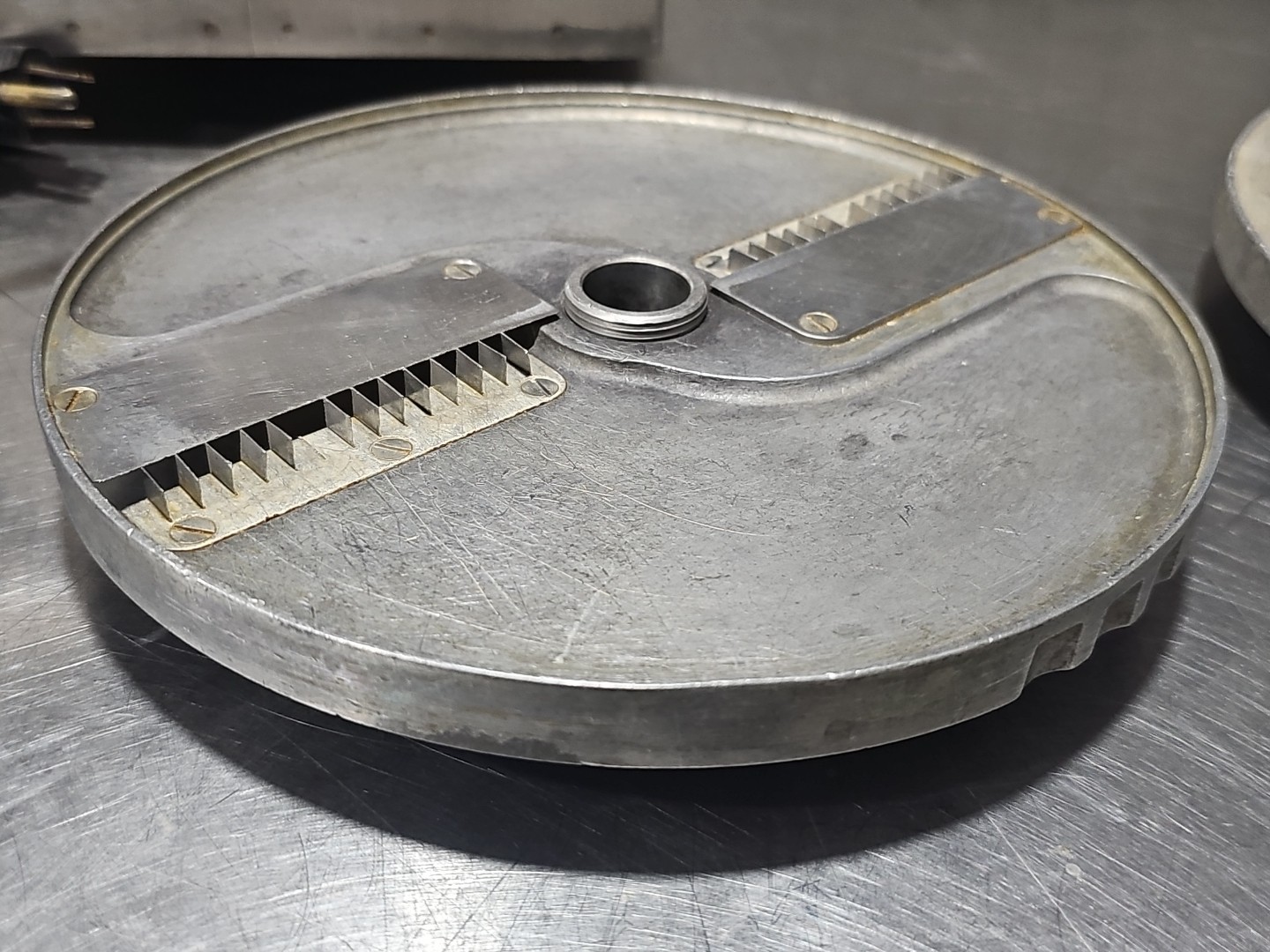 Mannhart MV 80 Commercial Food Processor With 6 pc Disc Attachment Set