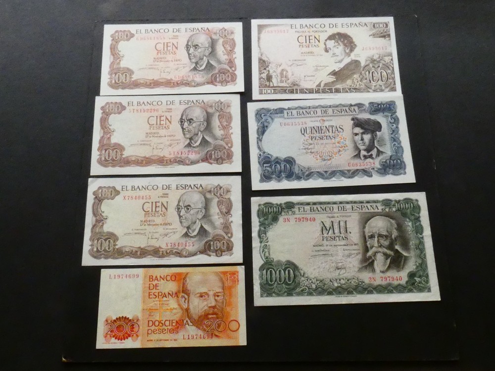 Spain, group of 10 notes.
