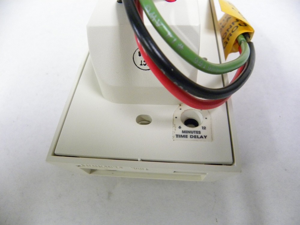 UNUSED Hubbell WSS750A Sensor Auto Wall Switch Office White (A5)