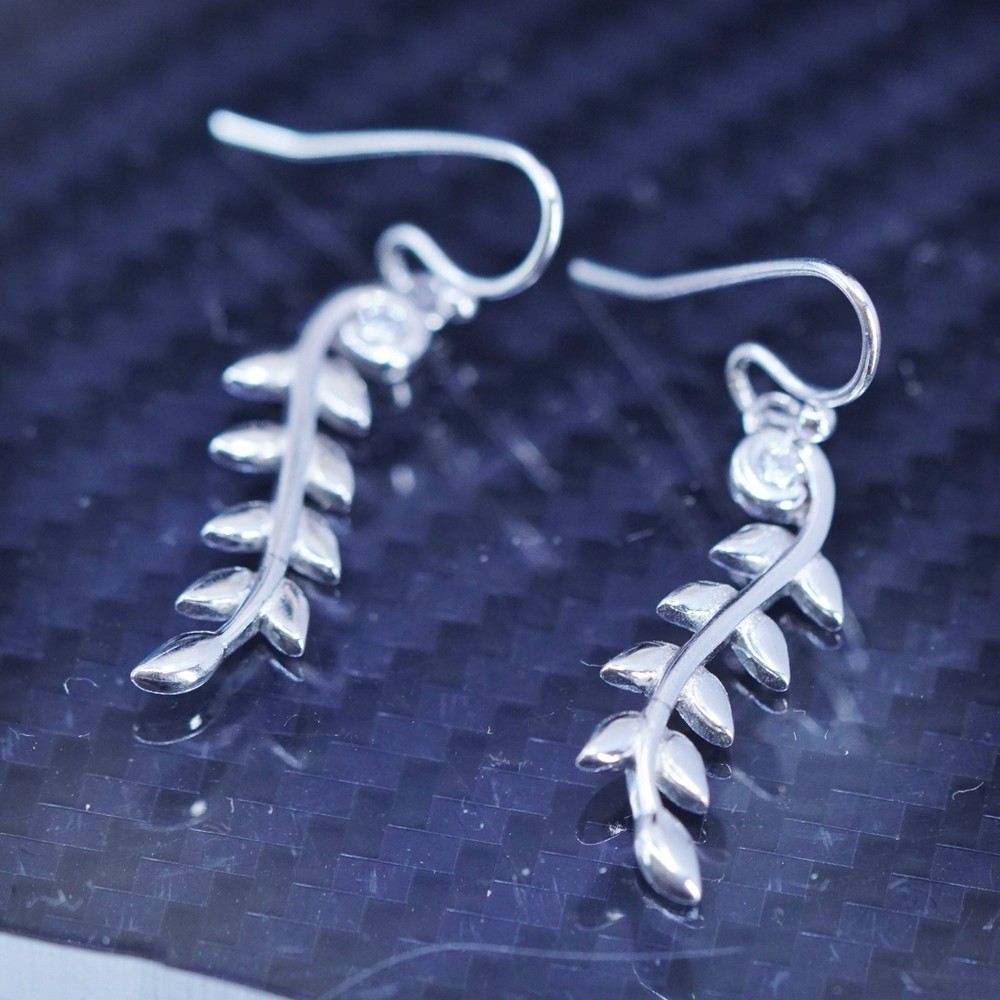 Vintage sterling silver 925 earrings with leafy dangle