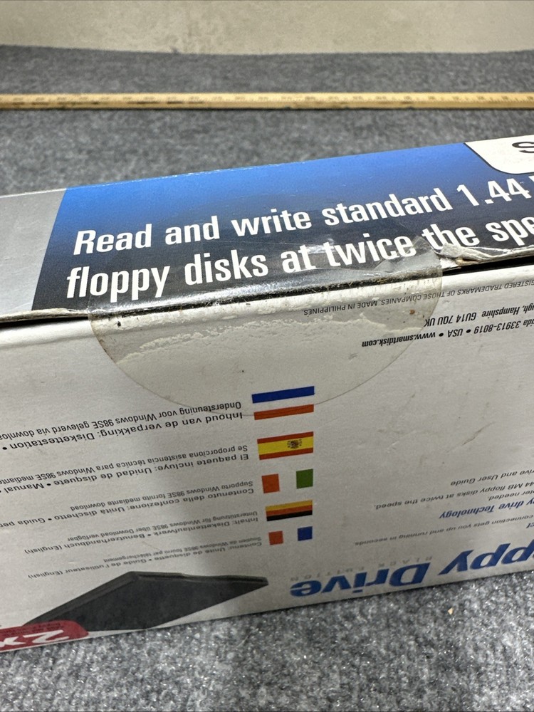 SmartDisk High‑Speed 2x External USB Floppy Drive – Black Edition