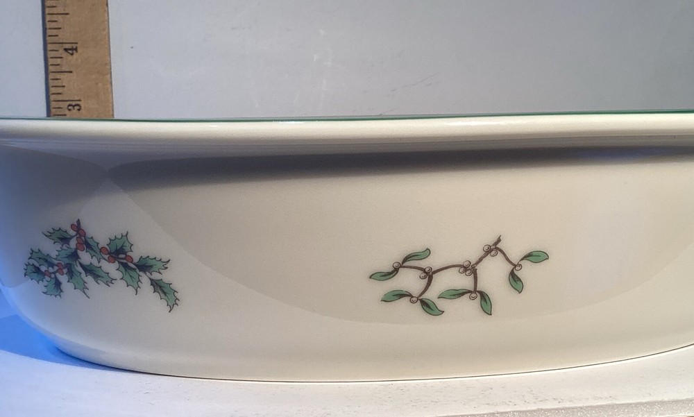 Spode Christmas Tree Oval Vegetable Baker Original Box