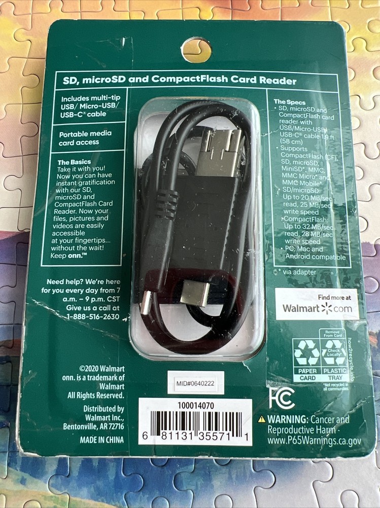 Onn SD, microSD and Compact Flash Card Reader 100014070