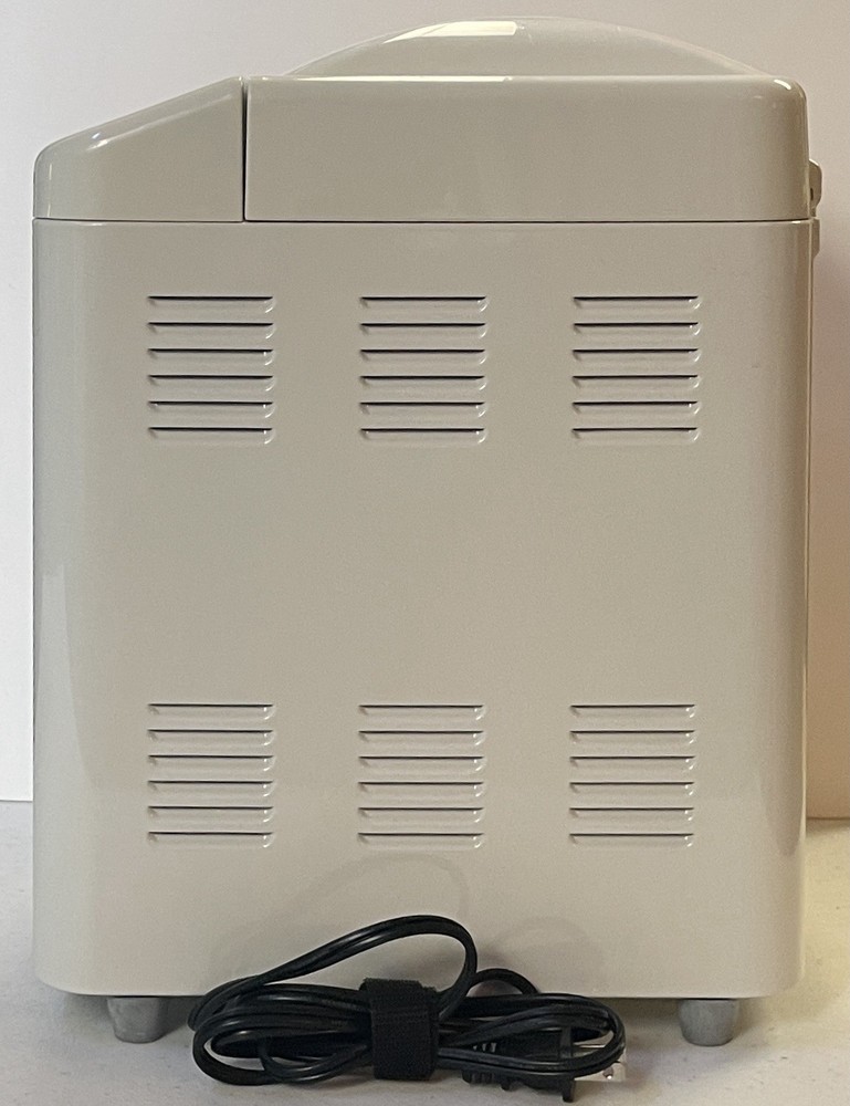 Breadman TR-440 Automatic Bread Maker 1.5 Lb Loaf Homemade Bread Machine