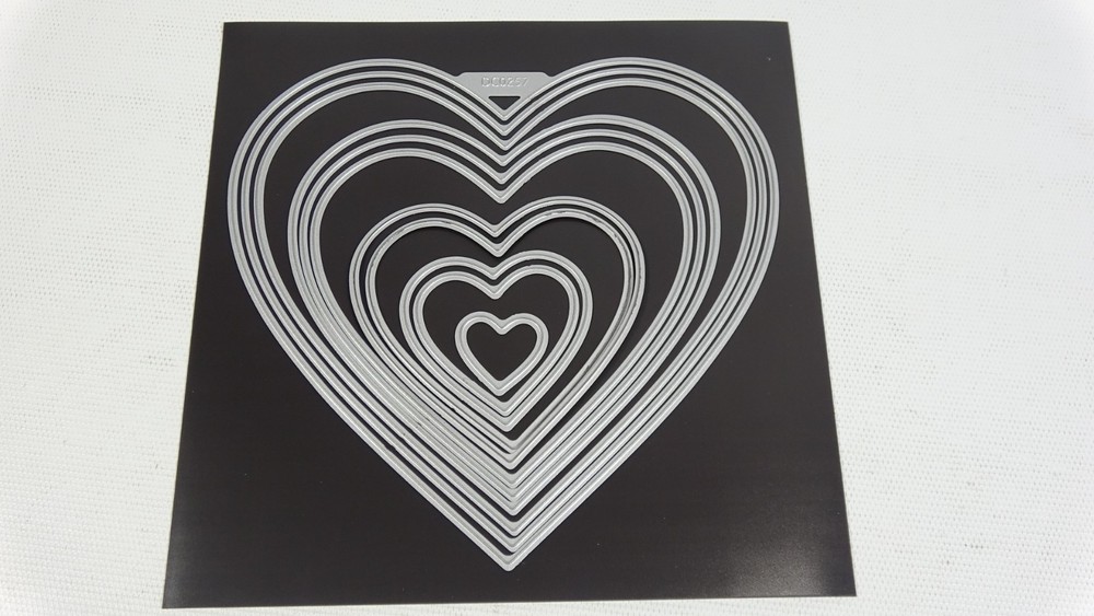 We R Memory Keepers Heart Nested Dies DC0257