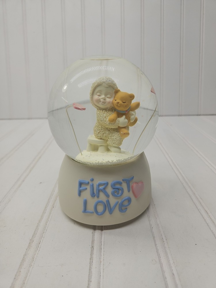 Snow Babies First Love Snow Globe