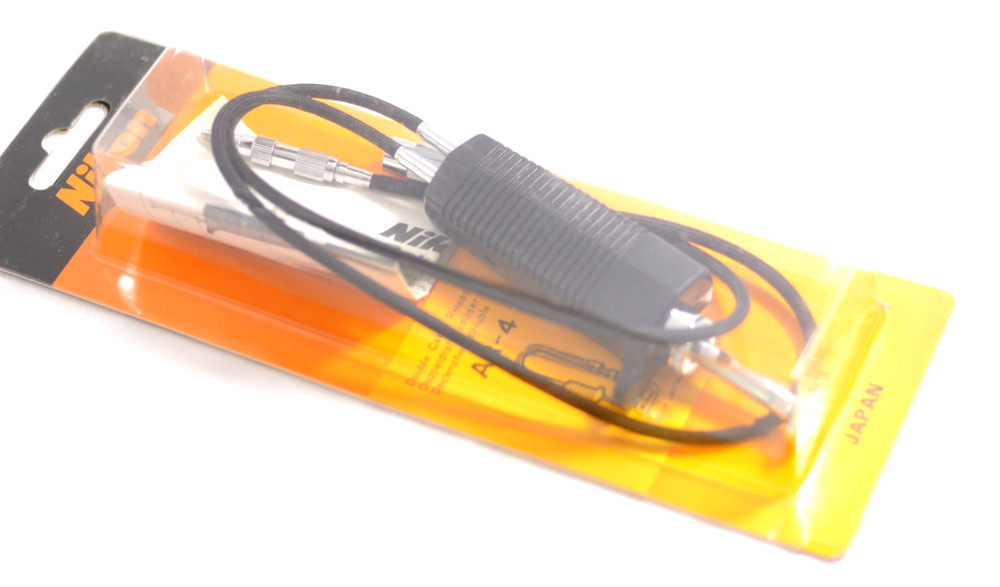 NIKON CAMERA AR-4 DOUBLE CABLE RELEASE (NEW)
