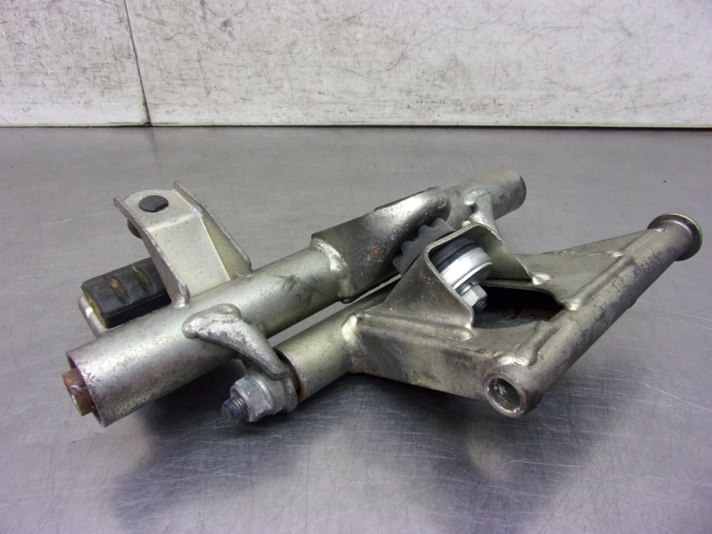 523 A HONDA REFLEX NSS 250 2006 OEM ENGINE MOUNT BRACKET