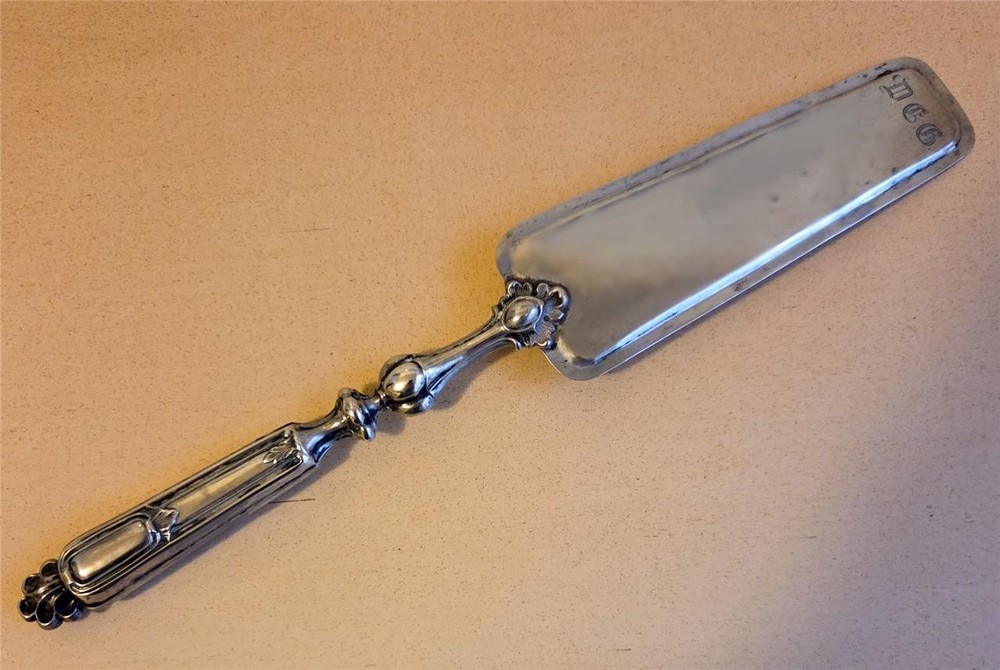 Antique German 12 Loth Solid Silver Ornate Engraved Cake Server 1.8 oz c.1800s
