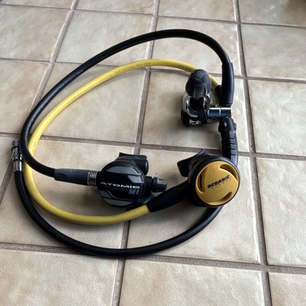 Atomic Aquatics M1 & Oceanic Alpha 7 Scuba Regulators Set