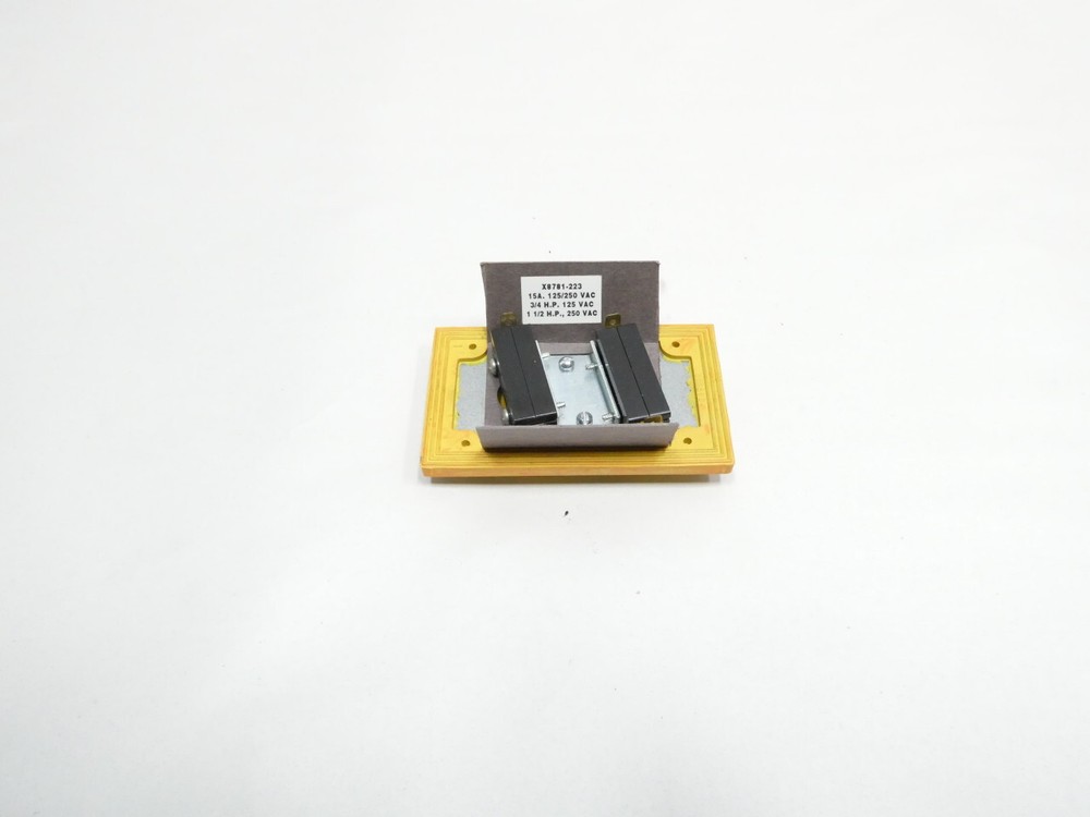 Eaton X8781-223 Button Switch 125/250v-ac