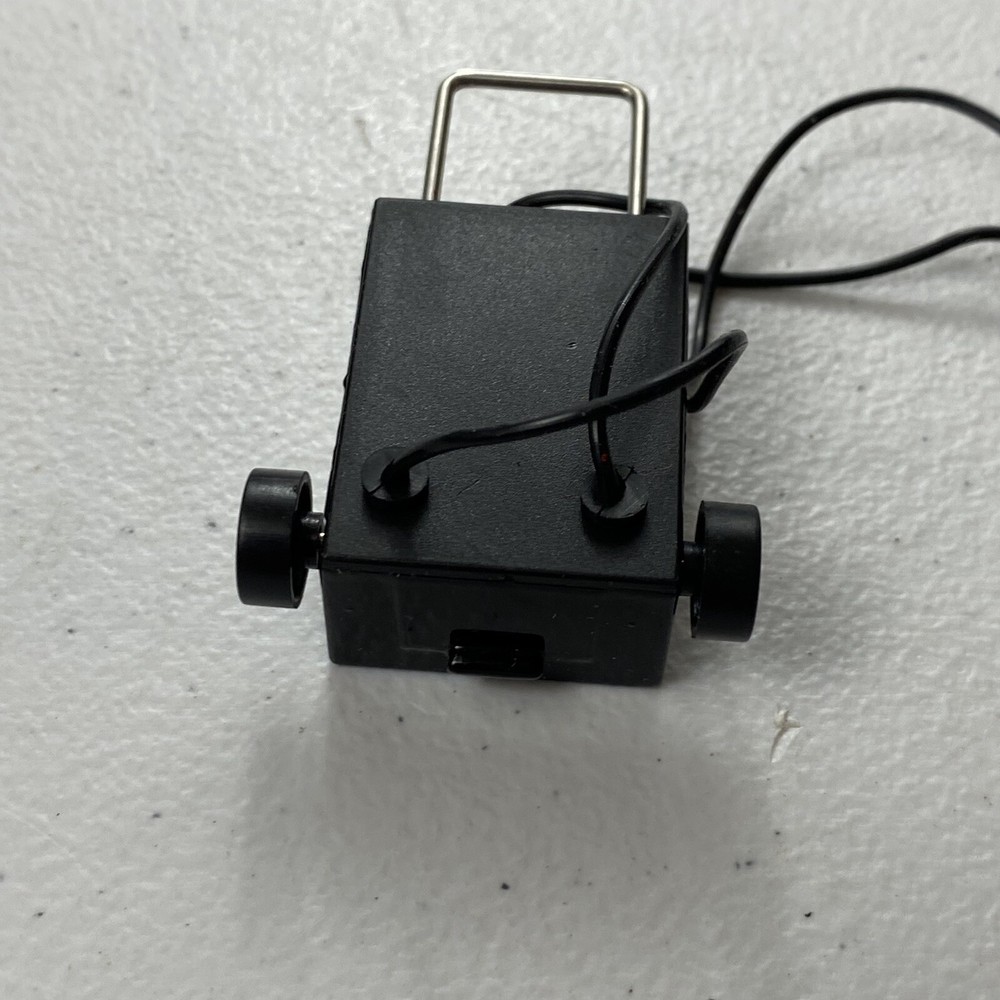Miniature WT Garage Automatic Welder 1:18 Scale - EUC