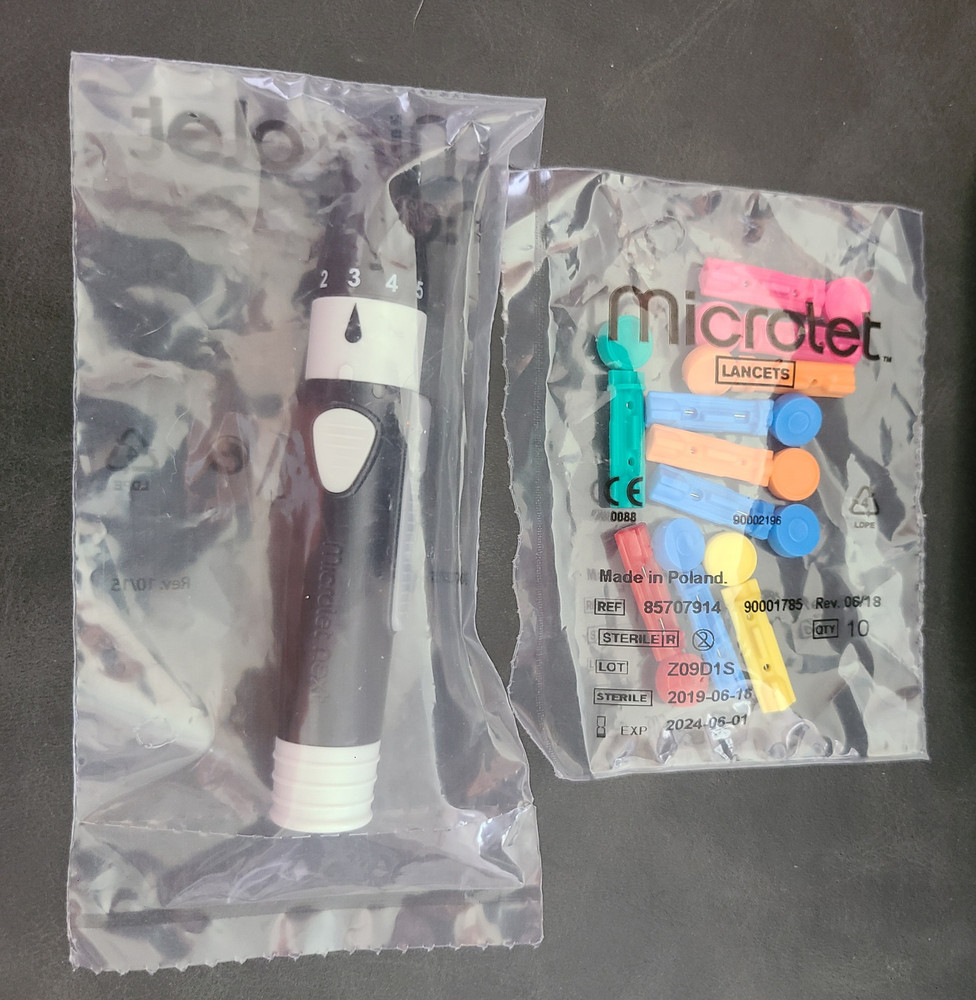 Contour Next One Bluetooth Meter With Microlet Next Lancet Device & Case Extras