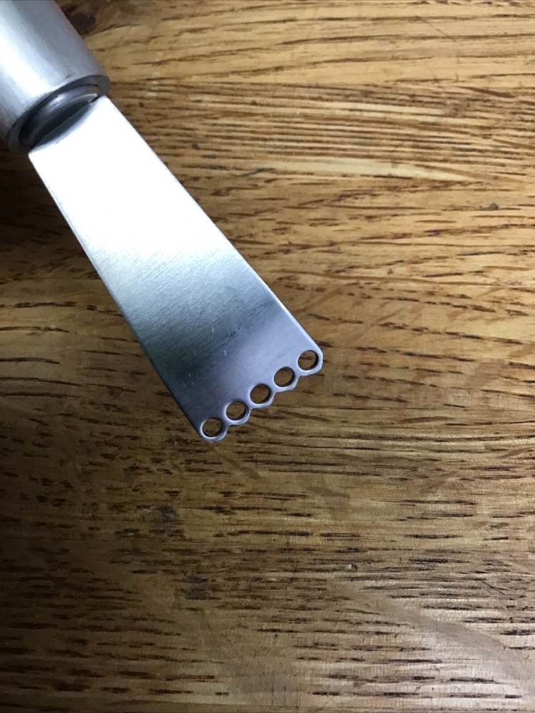 ZWILLING PRO Lemon Zester