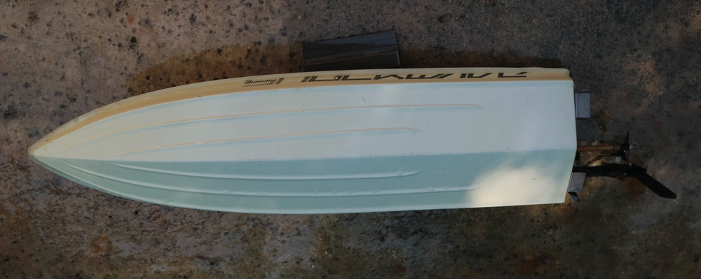 pro boat shockwave RC boat
