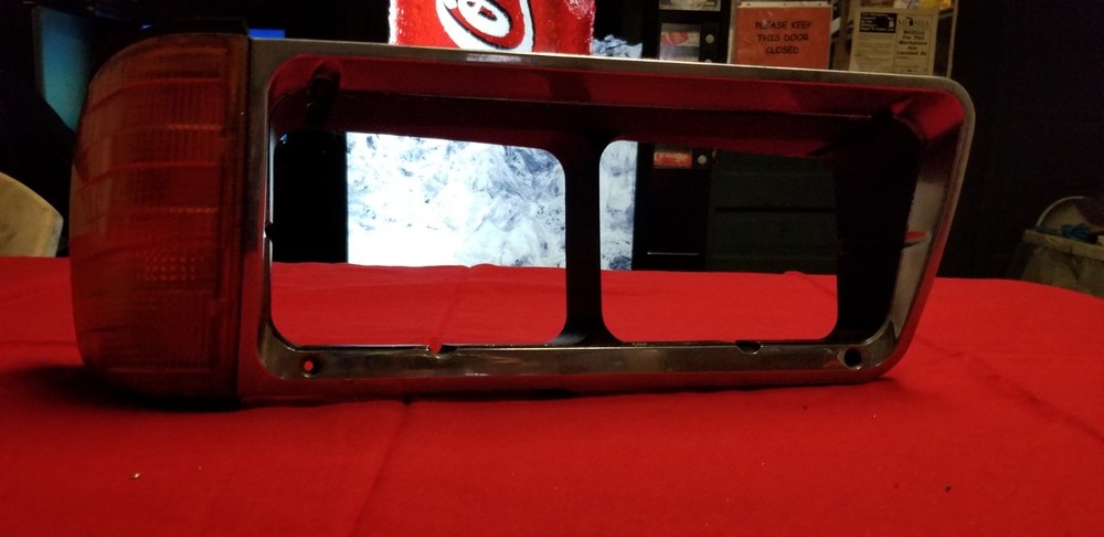 Freightliner FLD Headlight Bezel