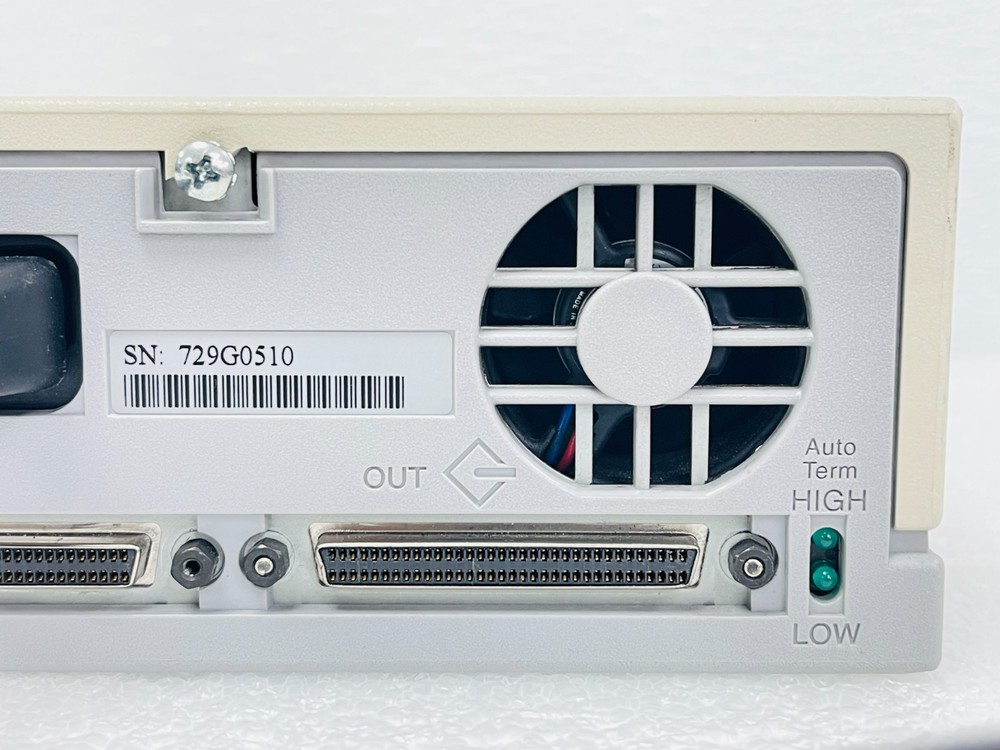 Sun Microsystems 599-2105-01 DDS-3 Data Storage External Tape Drive (READ)