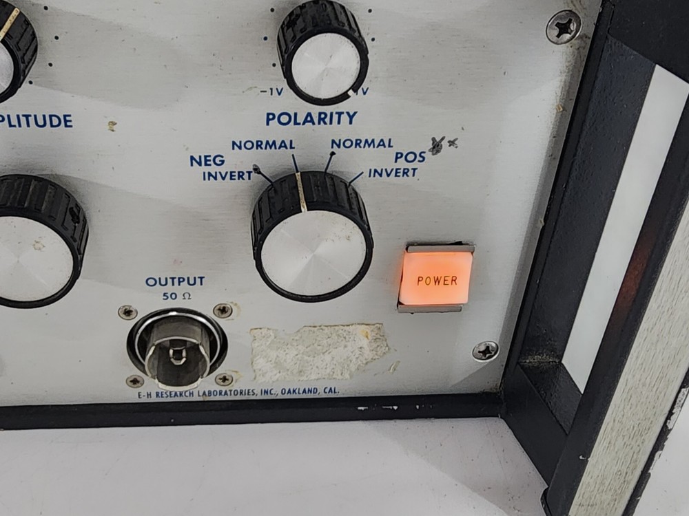 EH Electronics Model 129 ~ Pulse Generator ~ Power On / Untested / AS-IS