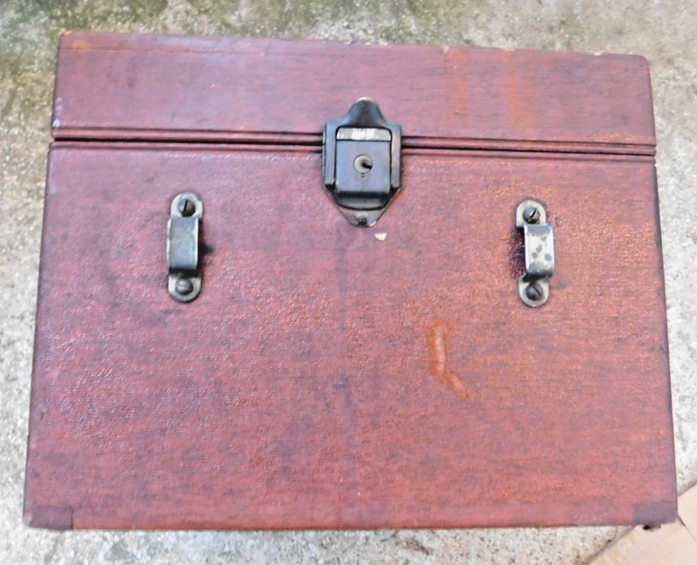 ANTIQUE WESTON MODEL 329 POLYPHASE WATTMETER IN WOOD CASE WITH INSTRUCTION BOOK
